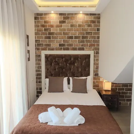 Aroma Villa Studios-2